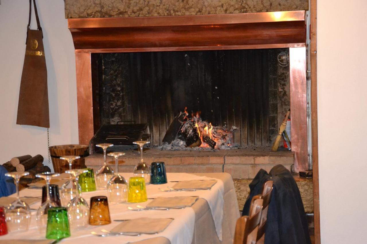 Locanda Al Centrale Caprino Veronese Exteriér fotografie