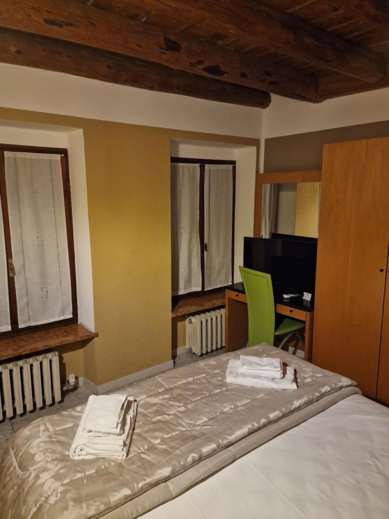 Locanda Al Centrale Caprino Veronese Exteriér fotografie