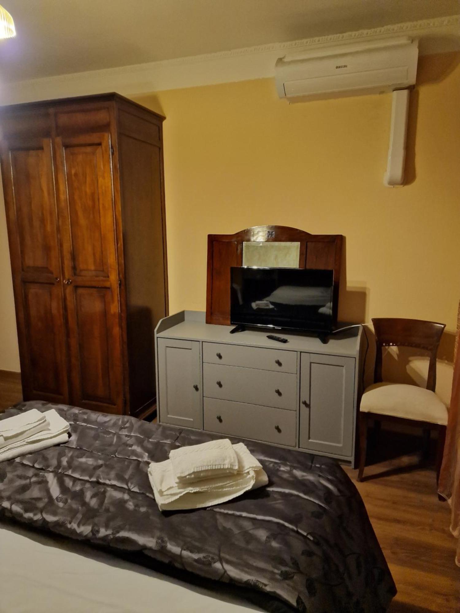 Locanda Al Centrale Caprino Veronese Exteriér fotografie