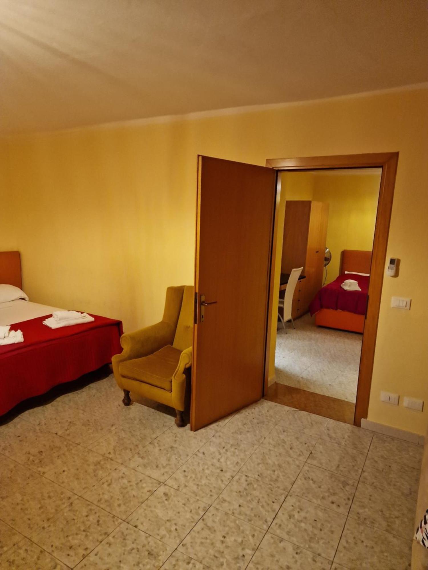 Locanda Al Centrale Caprino Veronese Exteriér fotografie