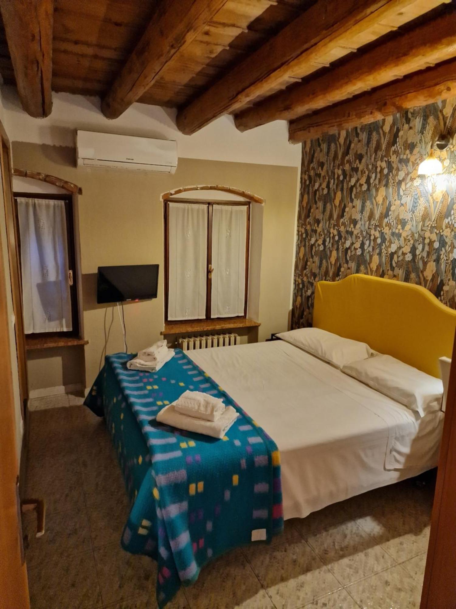 Locanda Al Centrale Caprino Veronese Exteriér fotografie