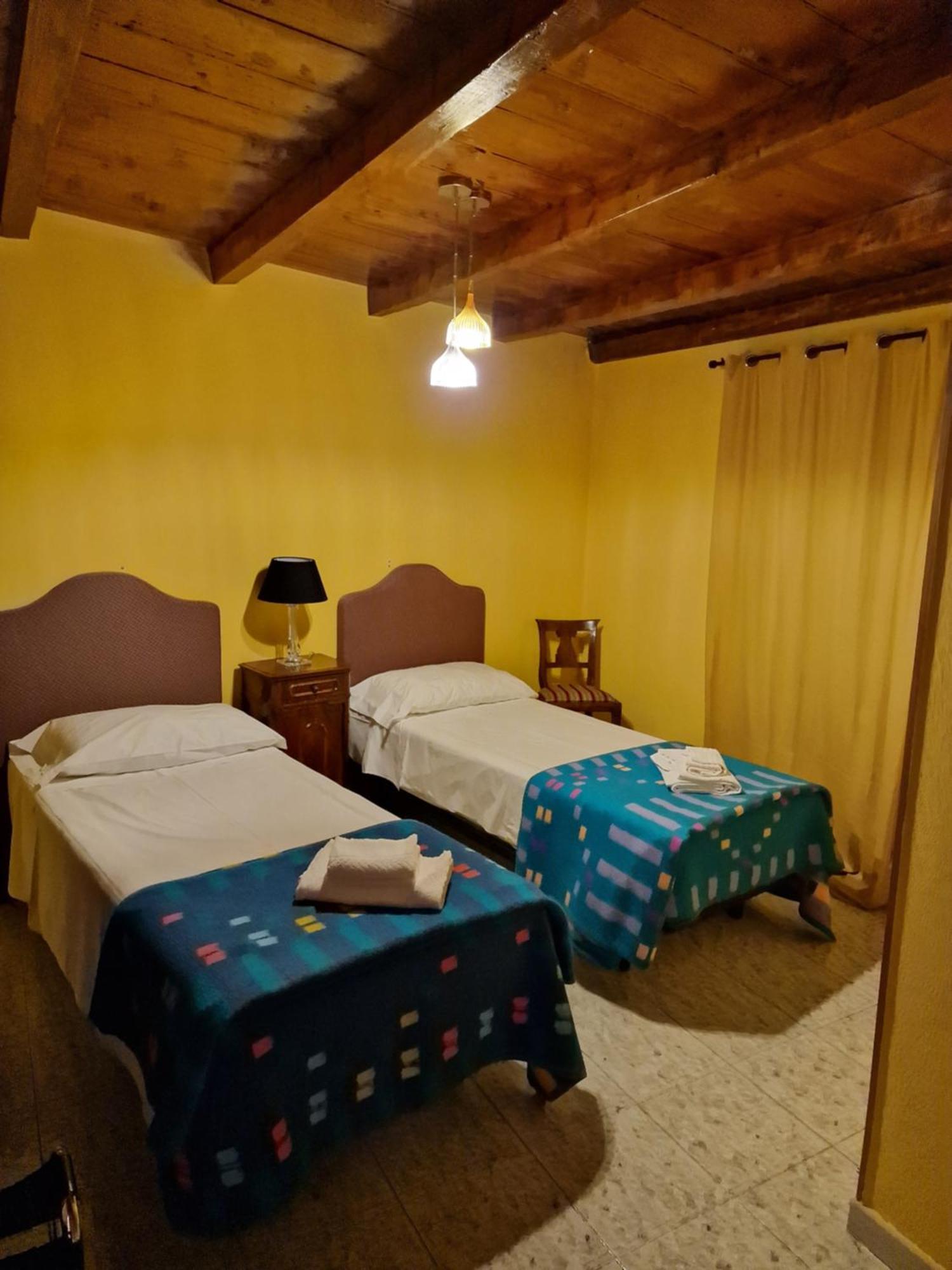 Locanda Al Centrale Caprino Veronese Exteriér fotografie